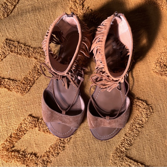 Suede fringe boho sandals - Picture 2 of 7